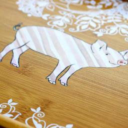 Urban Market Life On The Farm Bamboo Bed Tray with Foldable Legs and Floral Pig Design thumbnail 2