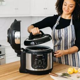Ninja Foodi Deluxe 8 Qt. Stainless Steel Pressure Cooker and Air Fryer thumbnail 5