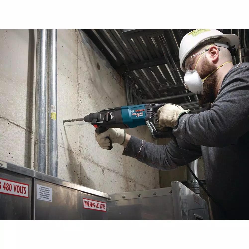 Bosch Bulldog Xtreme 8A Corded 1 in. SDS-Plus Rotary Hammer Kit with 7-Piece Carbide-Tipped Bit Set and Case