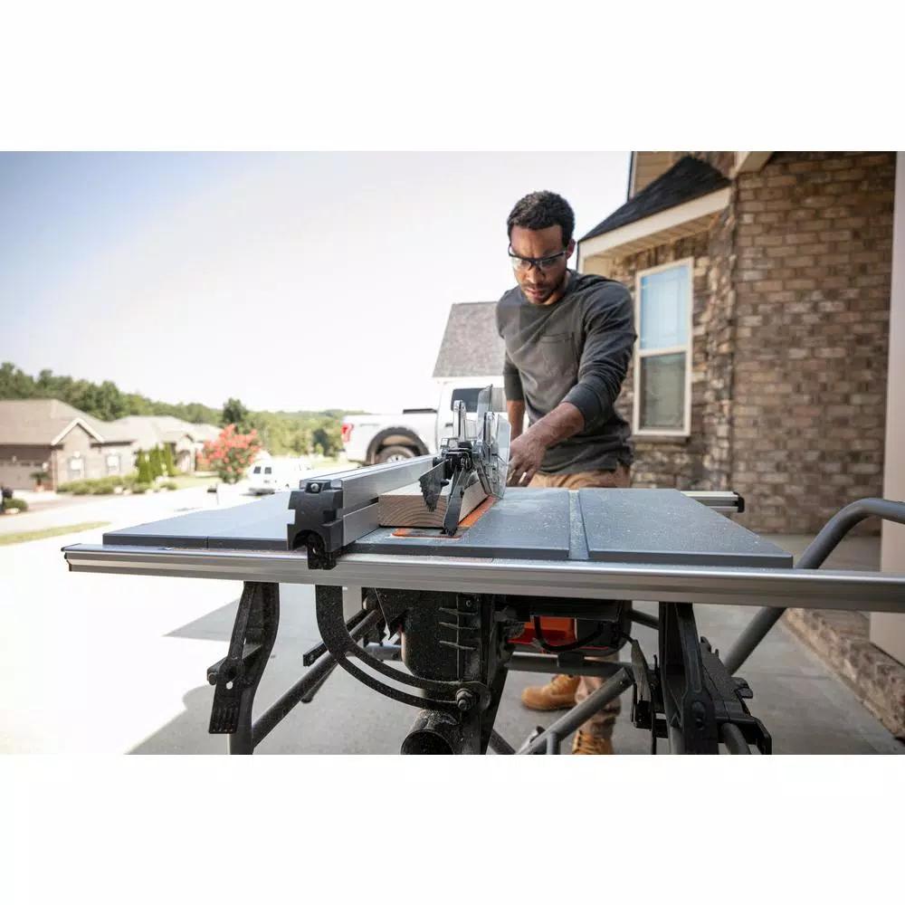 RIDGID 10 in. Pro Jobsite Table Saw with Stand, 15 Amp, 3.1 hp