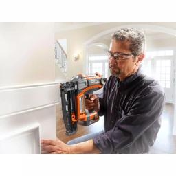 RIDGID 18V Cordless Brushless HYPERDRIVE 16-Gauge 2-1/2 in. Straight Finish Nailer Kit thumbnail 11
