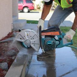 Makita EK7301 14 in. Gas Power Cutter with 14 in. Diamond Blade Bundle thumbnail 11