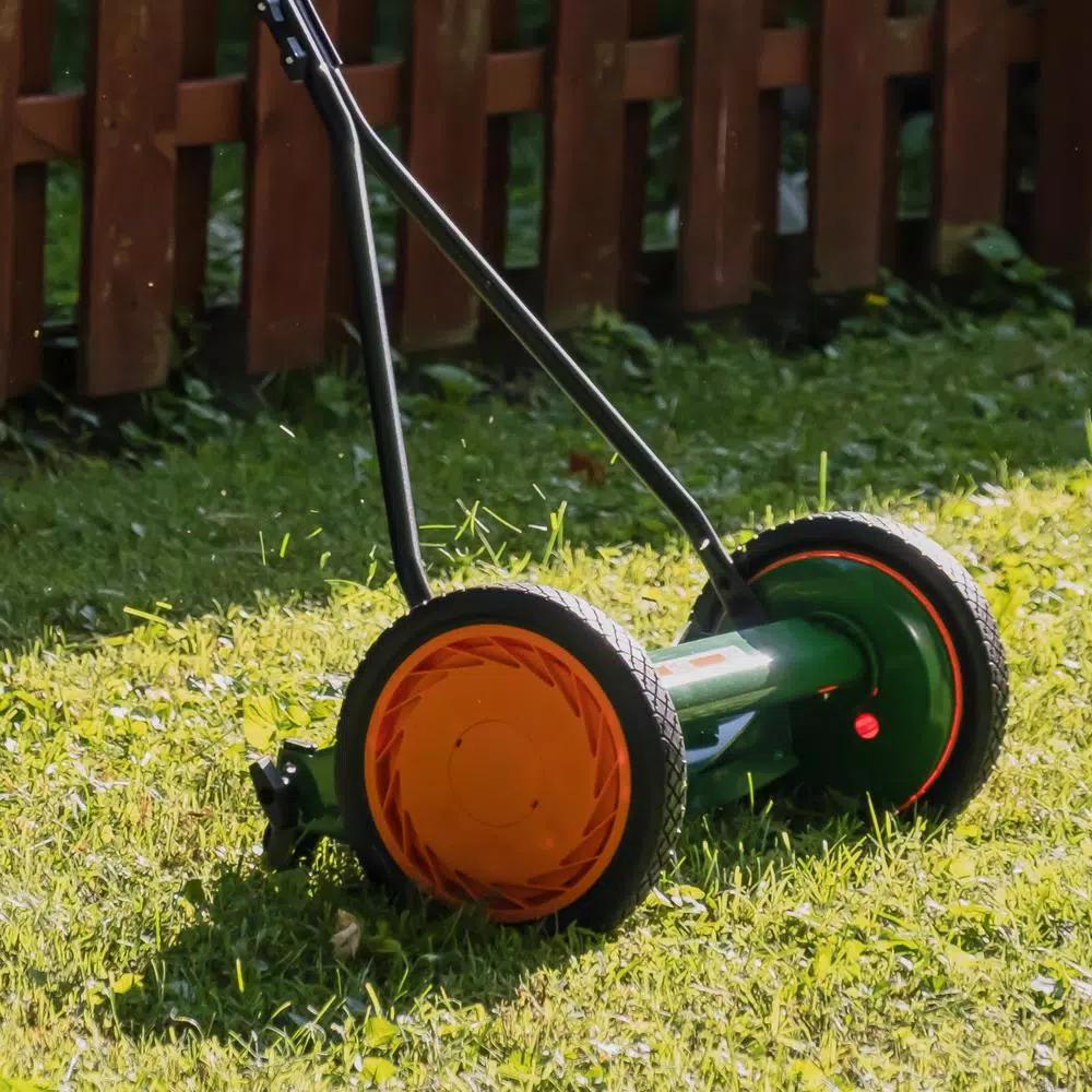 Scotts 16 in. Manual Walk Behind Push Reel Lawn Mower