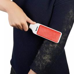 OXO Good Grips FurLifter Garment Brush with Self-Cleaning Base thumbnail 4