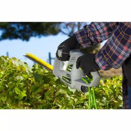Earthwise 17 in. 2.8 Amp Corded Electric Hedge Trimmer thumbnail 4