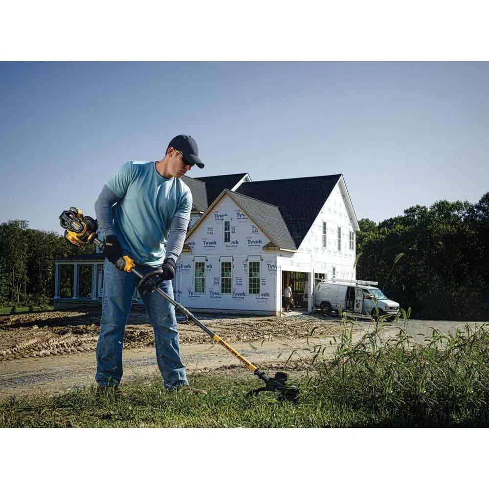 DEWALT 60V MAX FLEXVOLT Brushless 15 in. String Trimmer with Bonus 600 CFM Blower Kit