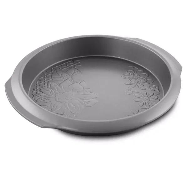 Gibson Home Gibson Country Kitchen 9 in. Round Silver Embossed Carbon Steel Non-Stick Cake Pan