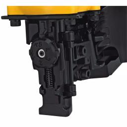 DEWALT Pneumatic 21° Collated Framing Nailer & 15° Coil Roofing Nailer Combo Kit thumbnail 3