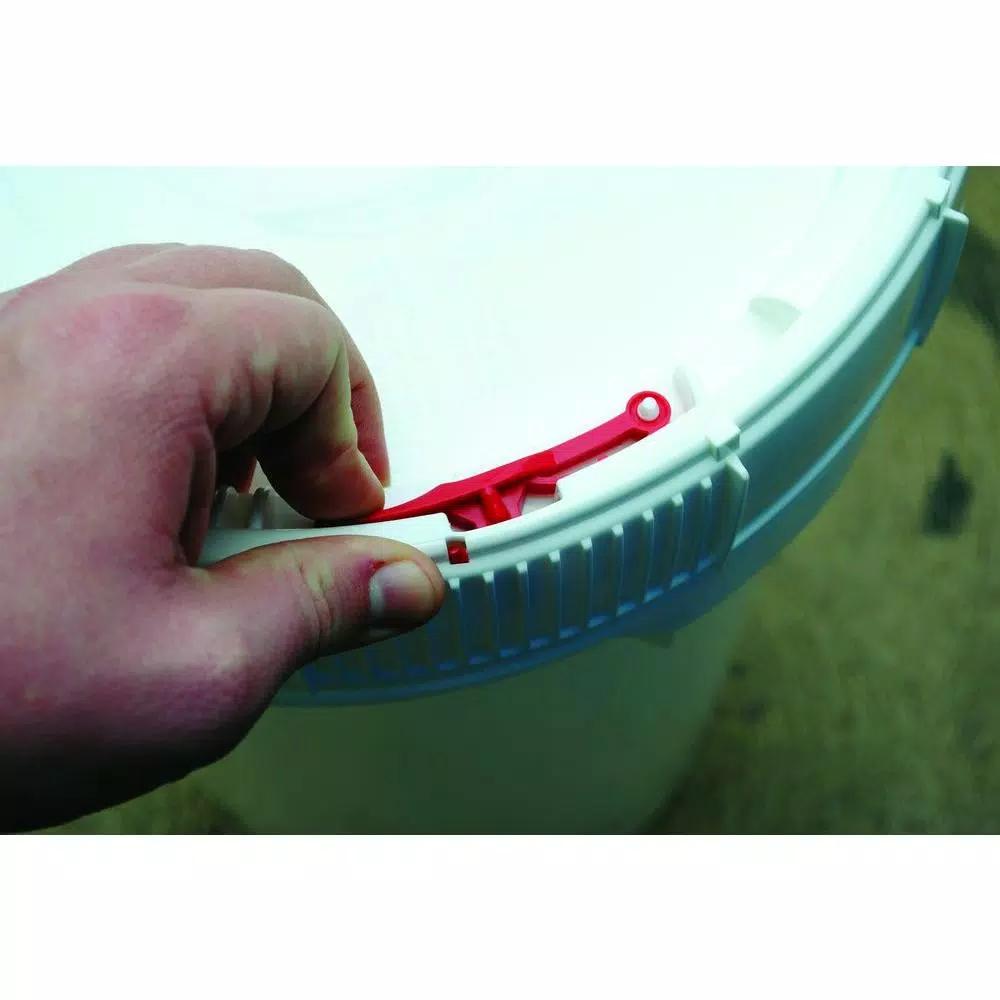 Vestil 6.5 Gallon White HDPE Screw-Top Pail with Lid - UN Certified