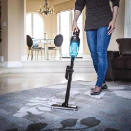 Makita 18V LXT Brushless Cordless Vacuum Kit with 2.0Ah Battery and Black Cyclonic Attachment thumbnail 5