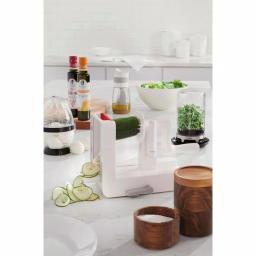 OXO Good Grips Tabletop Spiralizer with 3 Stainless Steel Blades thumbnail 13