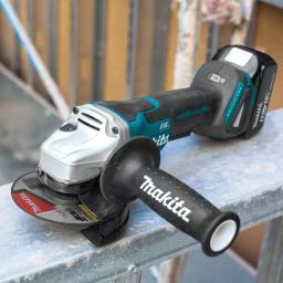 Makita 18V LXT Brushless 5" Angle Grinder Kit with 5.0Ah Battery & Charger thumbnail 8