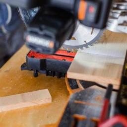 Worx 20V Power Share 7-1/4 in. Sliding Miter Saw with Clamping Feature (Tool-Only) thumbnail 4