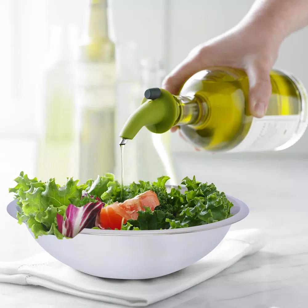 Unbranded Stainless Steel Mixing Bowl Set, 2-Piece (7.6 Qt. and 4.6 Qt.)