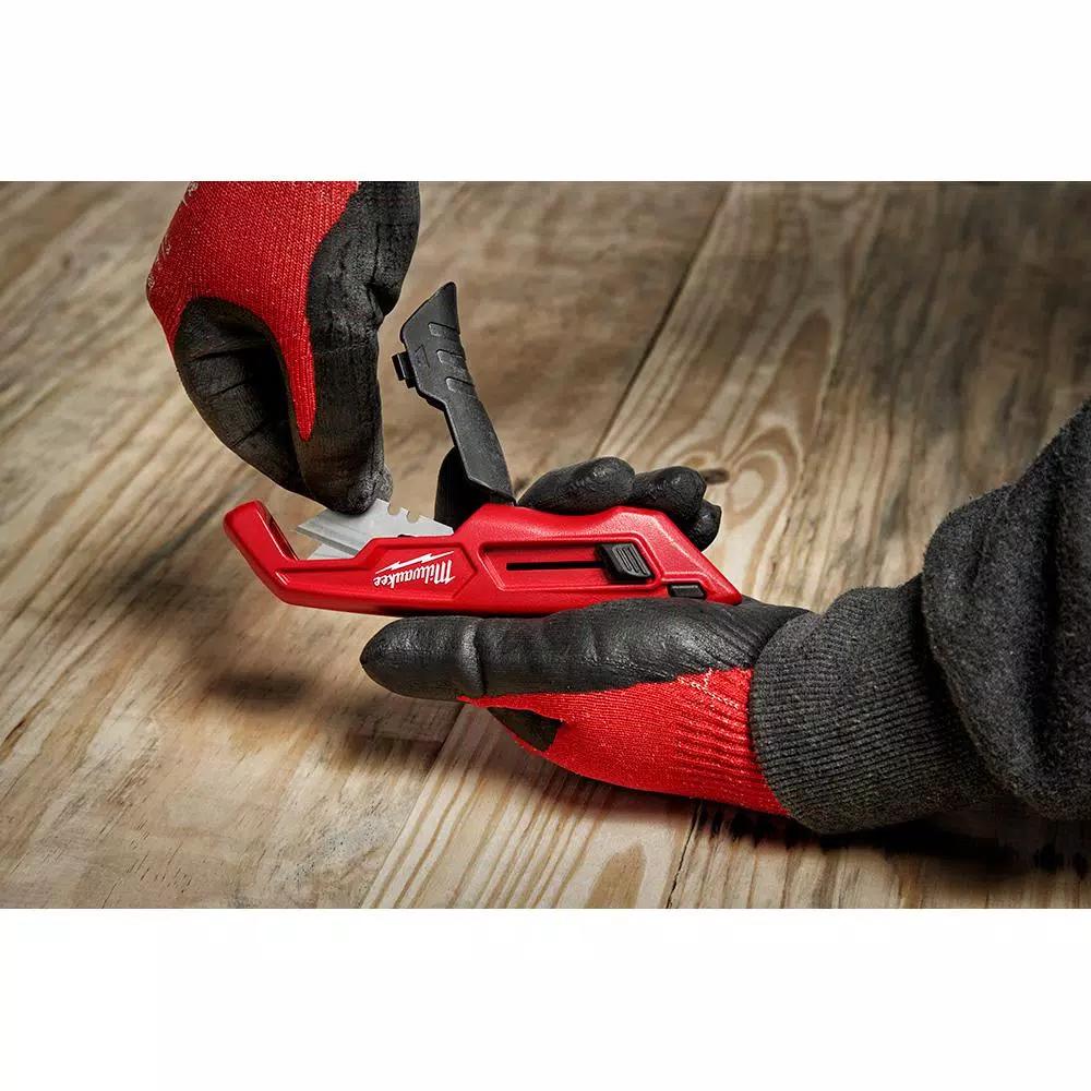 Milwaukee Side Slide Utility Knife with Metal Body and Blade Storage