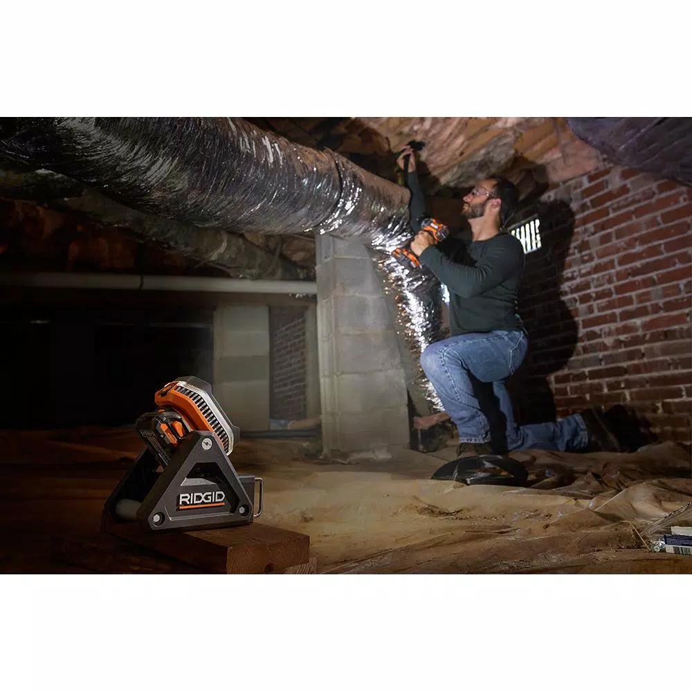 RIDGID 18V Cordless LED Flood Light with Detachable Light and 1.5 Ah Lithium-Ion Battery