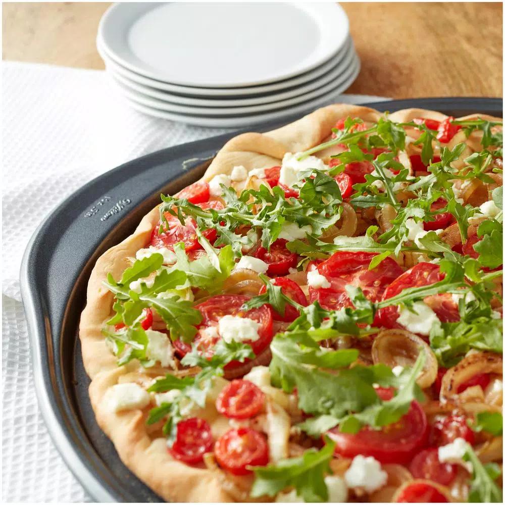 Wilton Perfect Results 14 in. Non-Stick Perforated Pizza Crisper Pan, Set of 2