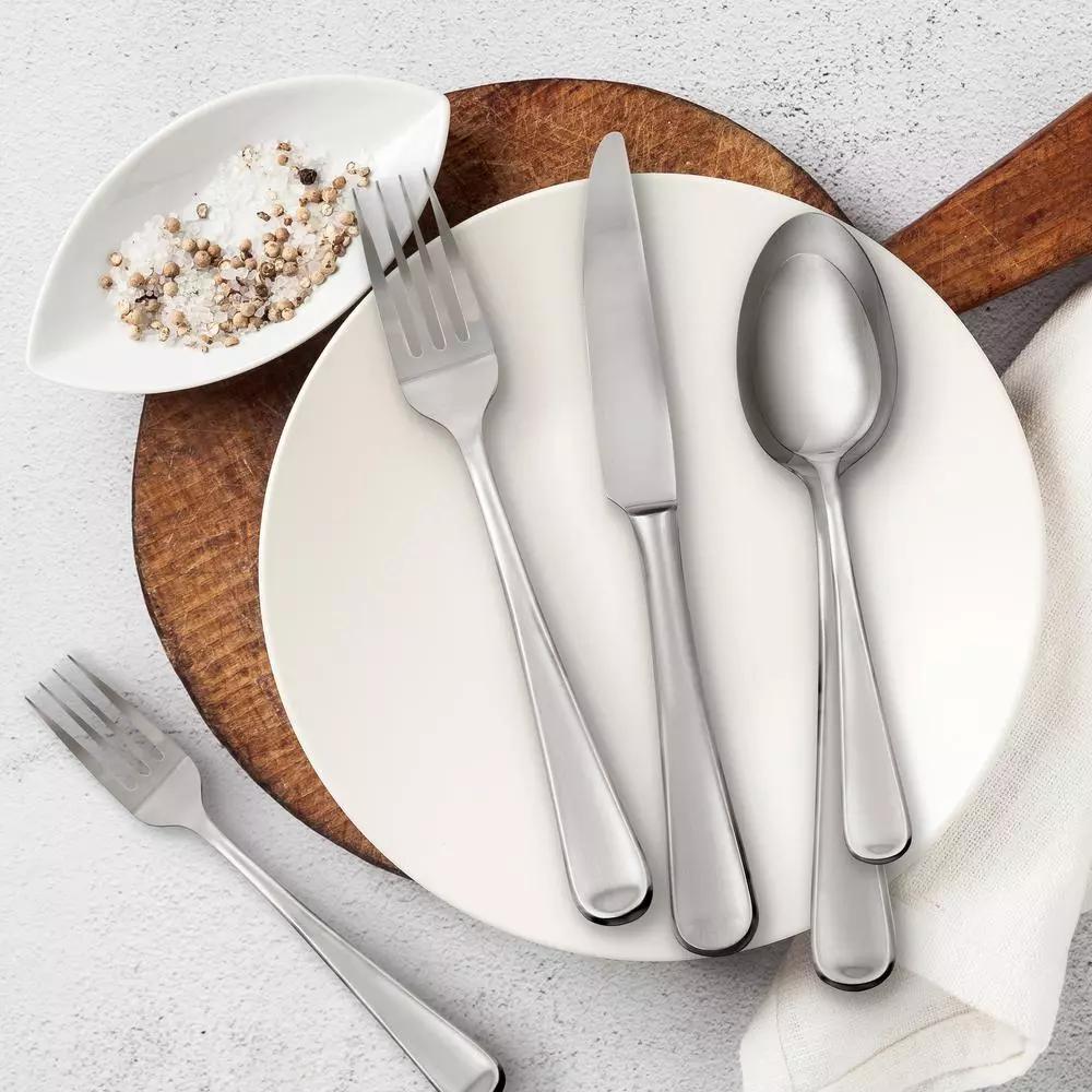 Hampton Forge Stephanie 20-Piece Satin 18/0 Stainless Steel Flatware Set, Service for 4