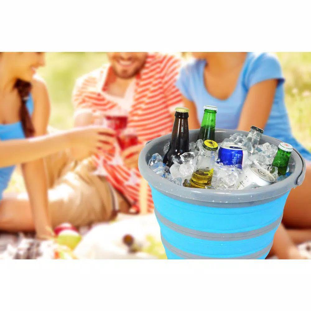 Southern Homewares 2.65 Gal. Blue Collapsible Deluxe Silicone Bucket with Stability Rings