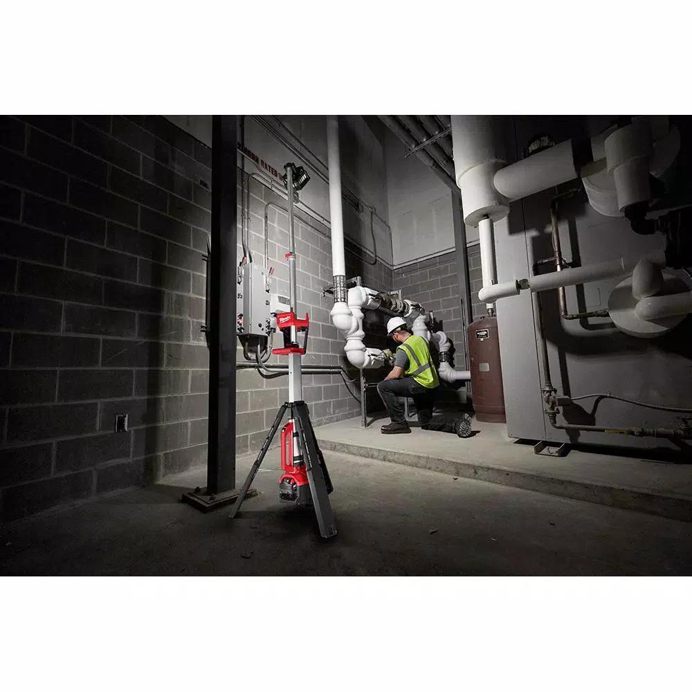 Milwaukee M18 ROCKET Dual Power Tower Light with 8.0 Ah XC Battery