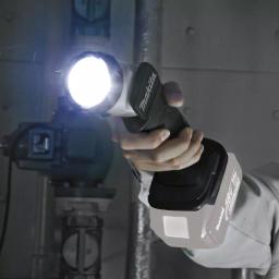 Makita 18V LXT Lithium-Ion Cordless LED Flashlight, 160 Lumens, Model DML802 thumbnail 2
