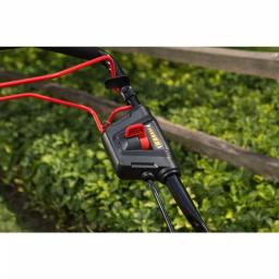 Snapper XD 82V MAX 21 in. Self-Propelled Cordless Lawn Mower Kit with (2) 2.0 Ah Batteries & Rapid Charger thumbnail 9
