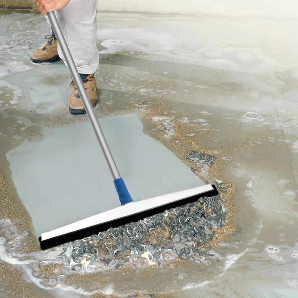 Unger 22 in. Foam Rubber Floor Squeegee with Lightweight Plastic Base, Threaded Connection