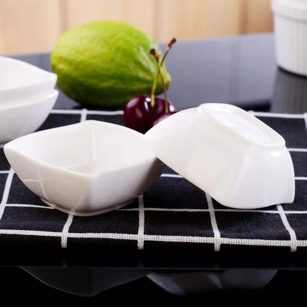MALACASA 2.5-Inch White Porcelain Ramekins Set of 16, Ceramic Souffle Dishes and Serving Bowls