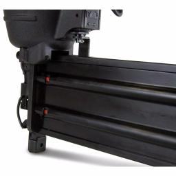 WEN 16-Gauge Pneumatic Straight Finish Nailer with Carrying Case thumbnail 3