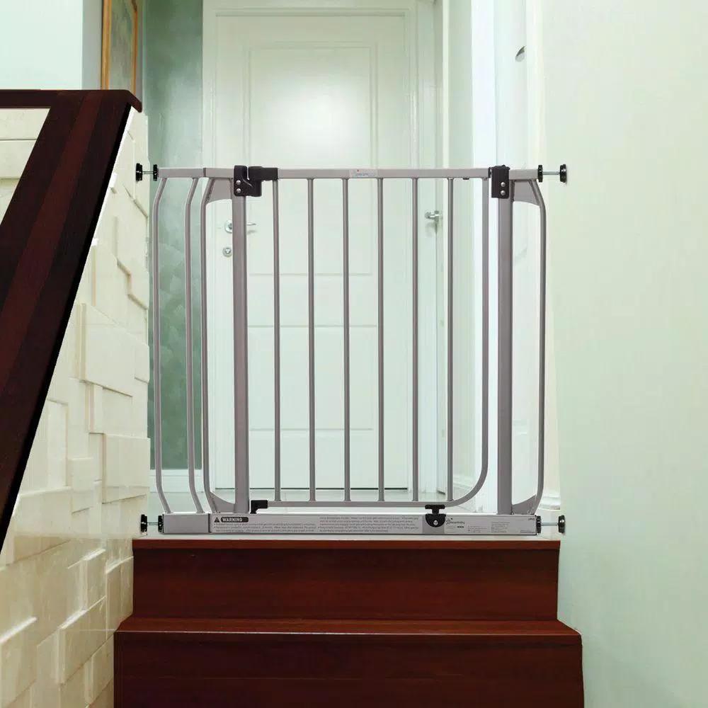 Dreambaby Dawson 29.5 in. Silver Auto-Close Security Gate with Stay-Open Feature