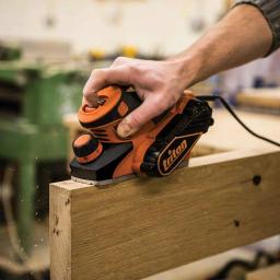 Triton 3.5 Amp 2-3/8 in. Corded Compact Palm Planer thumbnail 6
