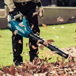 Makita 36V (18V x2) LXT Brushless Cordless Handheld Leaf Blower with Flat End Nozzle thumbnail 11