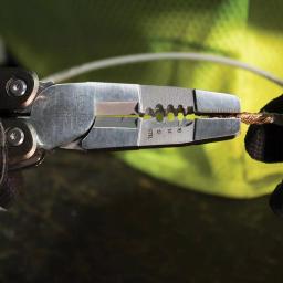 Klein Tools Electrician's Multi-Tool with 7-in-1 Functions and Drop Point Knife thumbnail 5