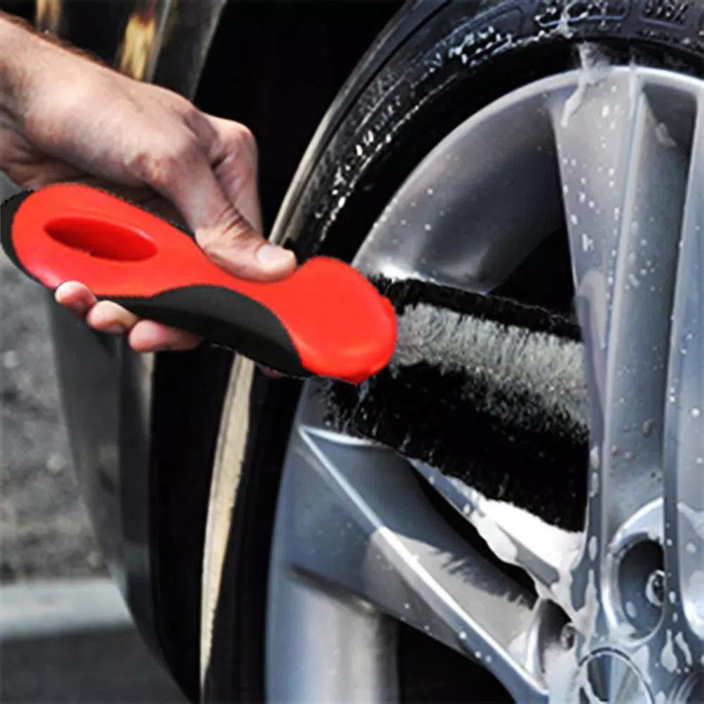 Barrett-Jackson Tire and Fender Brush Kit with Ergonomic Handles