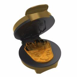 Uncanny Brands Marvel Groot Waffle Maker, 900W Non-Stick American Style Waffle Iron thumbnail 1