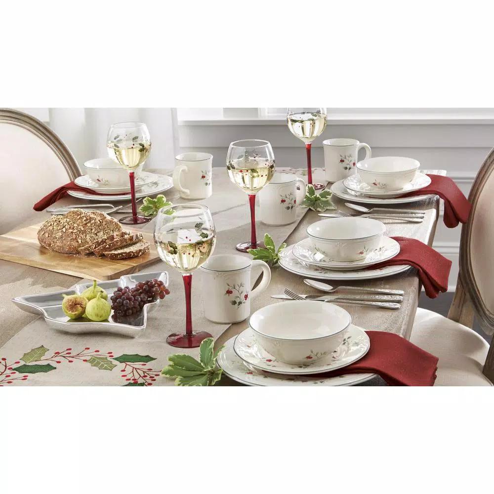 Nambe Namb 9 in. Silver Metal Alloy Christmas Tree Serving Dish, 6 oz.