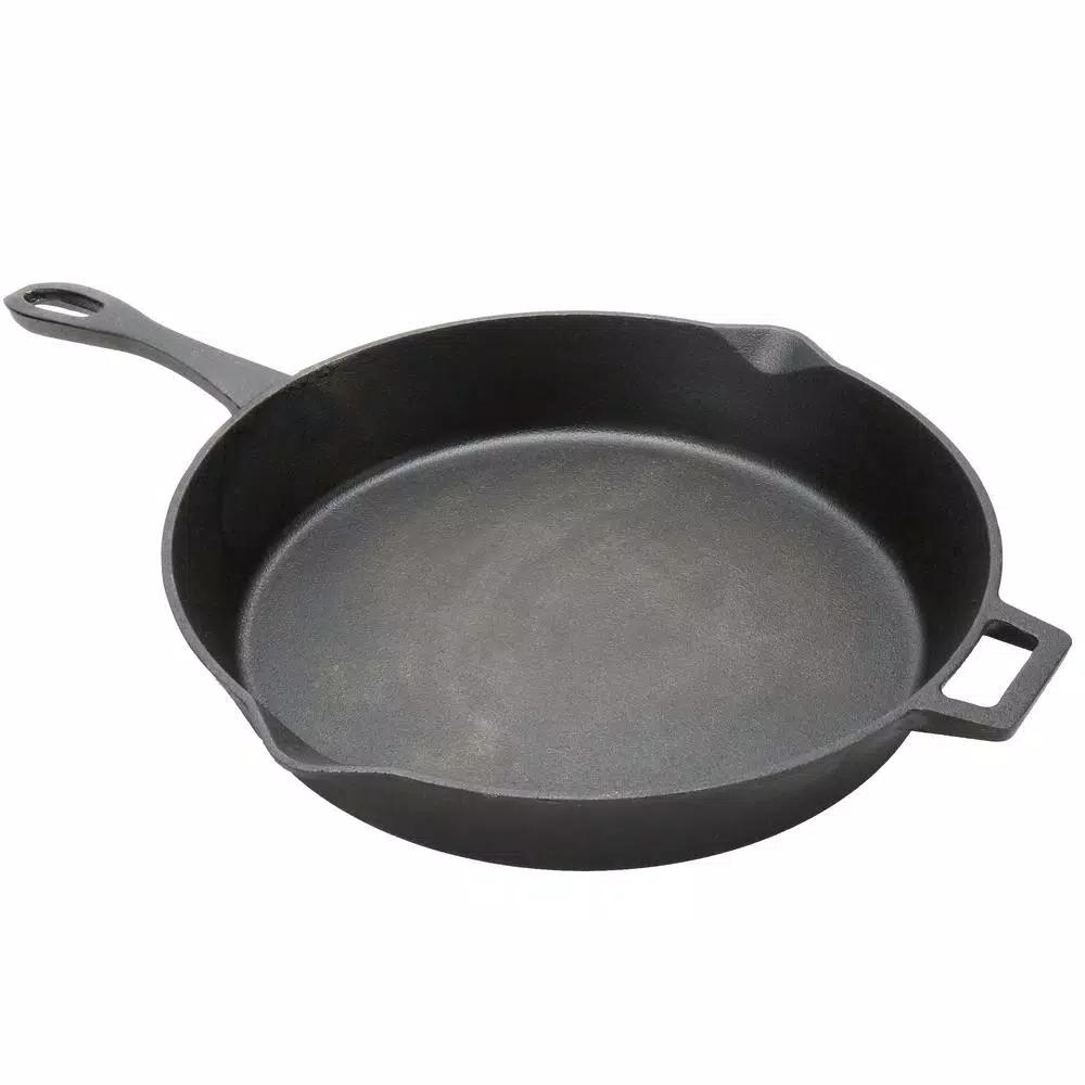 Bayou Classic 14 in. Pre-Seasoned Cast Iron Skillet with Pour Spouts and Helper Handle, Black