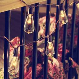 ALEKO's 25 ft. Traditional Patio String Cafe Lights, 25 Warm White Incandescent Bulbs, Indoor/Outdoor Weatherproof thumbnail 4