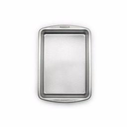 Unbranded 9 x 13 in. Aluminum Rectangle Cake Pan with Pebble Pattern thumbnail 1