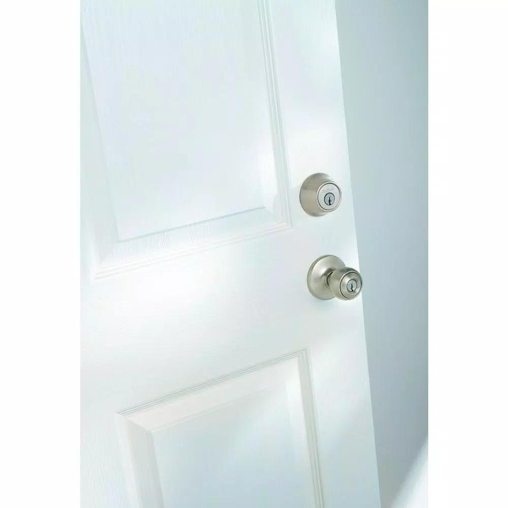 Kwikset Polo Satin Nickel Entry Door Knob and Single Cylinder Deadbolt Combo Pack with Microban