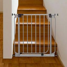 Dreambaby Dawson 29.5 in. Silver Auto-Close Security Gate with Stay-Open Feature thumbnail 3