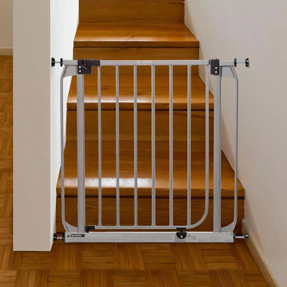 Dreambaby Dawson 29.5 in. Silver Auto-Close Security Gate with Stay-Open Feature