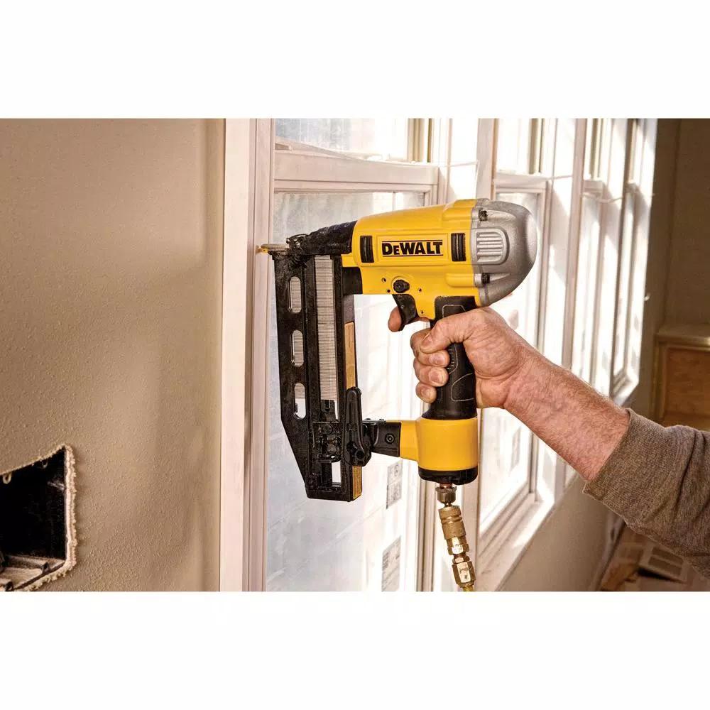 DEWALT 16-Gauge 2-1/2 in. Pneumatic Finish Nailer Kit with Bonus 18-Gauge Brad Nailer