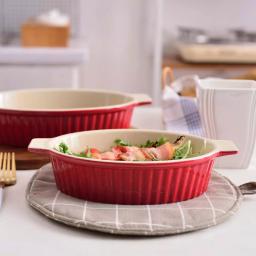 MALACASA Red Oval Porcelain Bakeware Set, 2-Piece Ceramic Baking Dish Pans (9.5 in. and 11.25 in.) thumbnail 4
