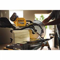 DEWALT FLEXVOLT 12 in. 60-Teeth Carbide-Tipped Miter Saw Blade (2-Pack) thumbnail 6