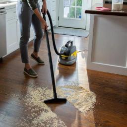 Stinger 2.5 Gal. 1.75 Peak HP Compact Wet/Dry Shop Vacuum with Hose and 6 Filter Bags thumbnail 10