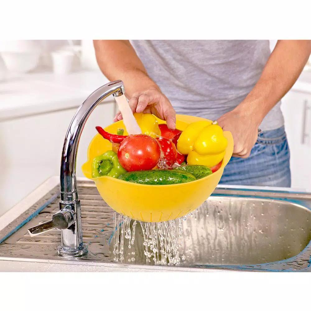 MasterPan 8-Piece Multi-Colored Nested Mixing and Measuring Bowl Set with Colander and Sifter