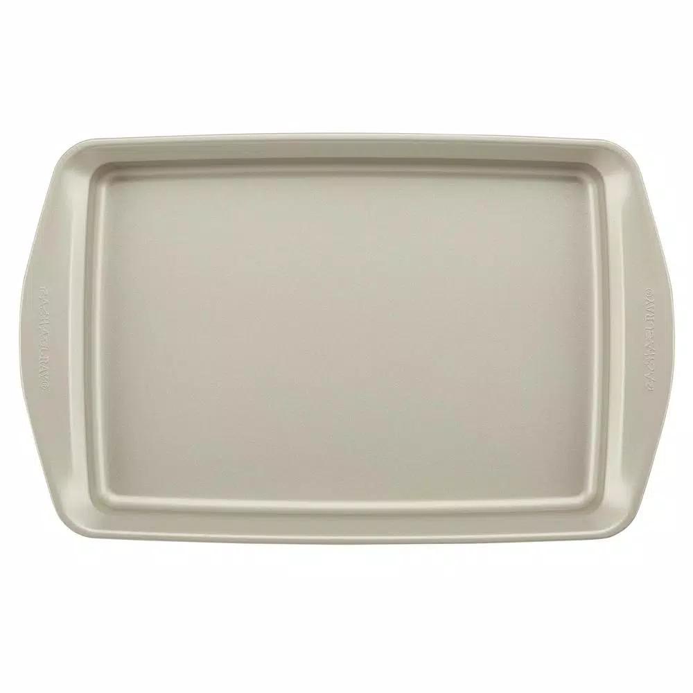 Rachael Ray 3-Piece Nonstick Bakeware Set with Lids, Silver