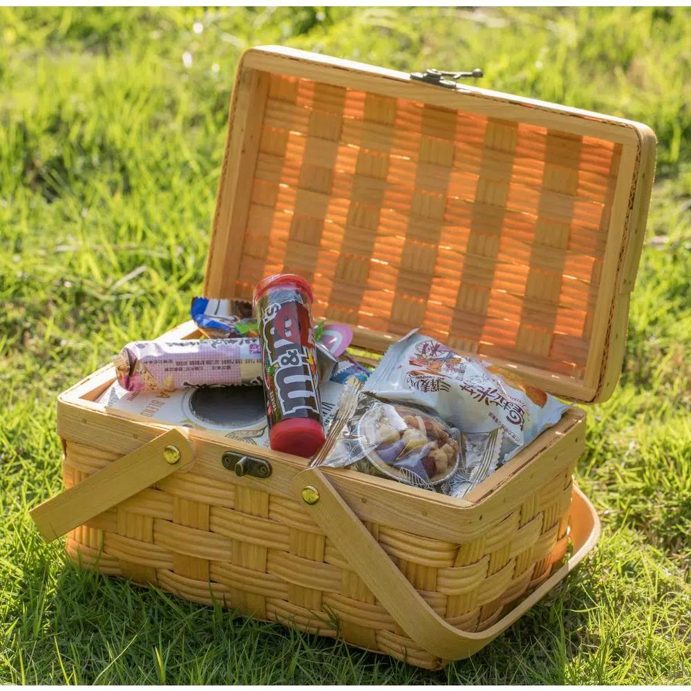 Vintiquewise Small Handwoven Woodchip Picnic Basket with Lid and Folding Handles, Brown
