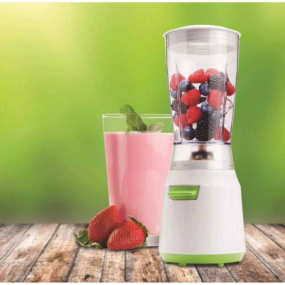 Brentwood 14 oz. Single Speed White Personal Blender with Stainless Steel Blades